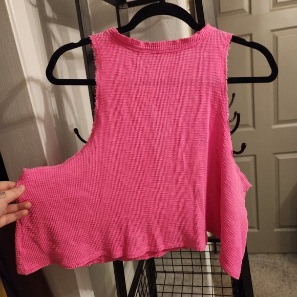 NWT Oversized Cropped Tank - Picture 4 of 4
